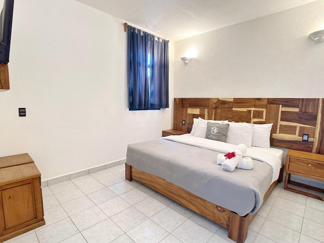Hotel Tres Santos Тронконес Экстерьер фото