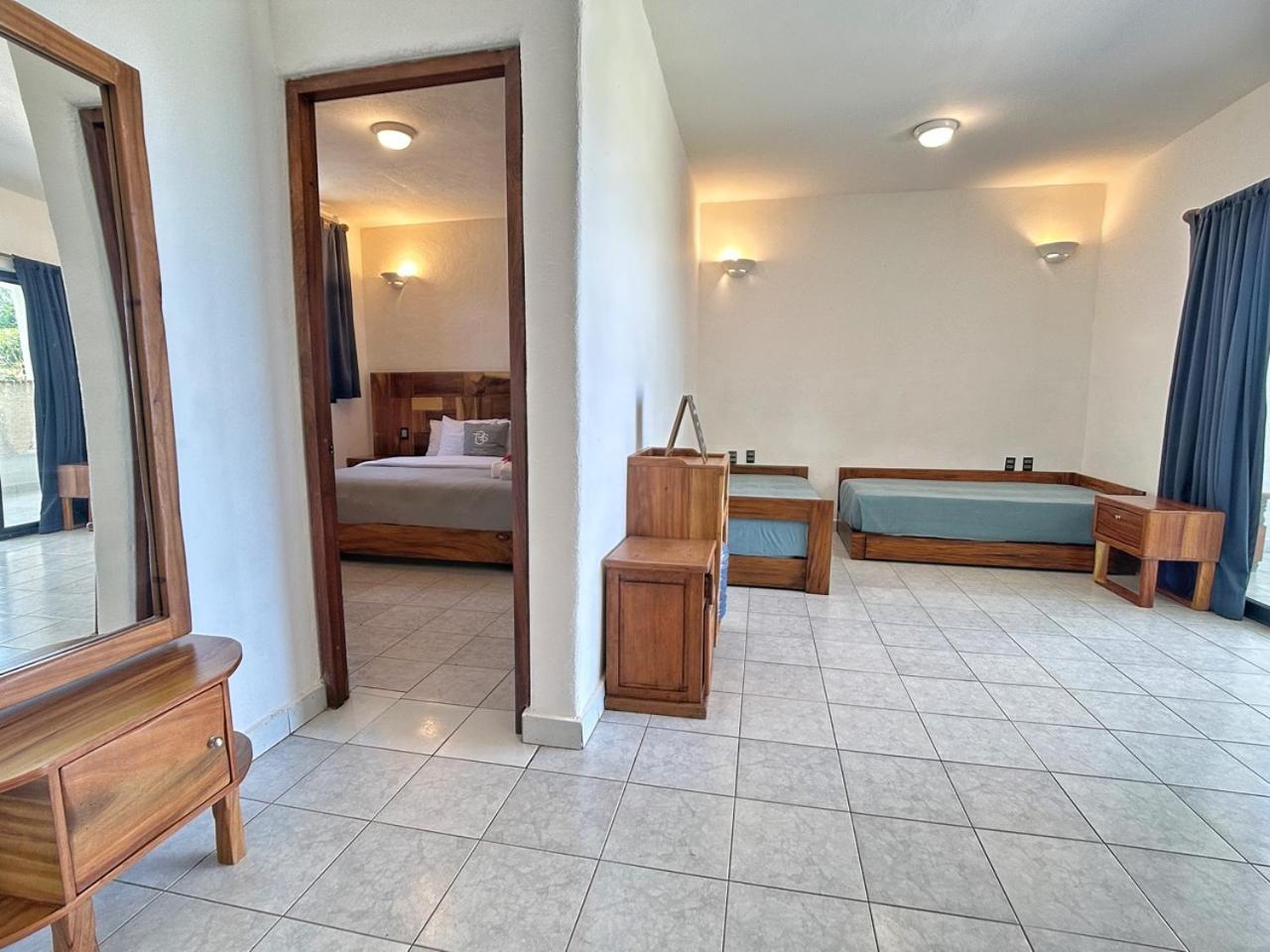 Hotel Tres Santos Тронконес Экстерьер фото